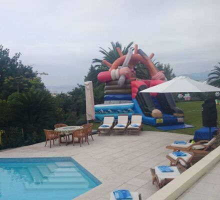 POOL PARTY