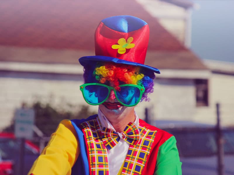 Animation d’un clown pendant un anniversaire enfant