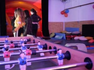 Les bénéfices d'une pool party thématique pour l'anniversaire de votre enfant